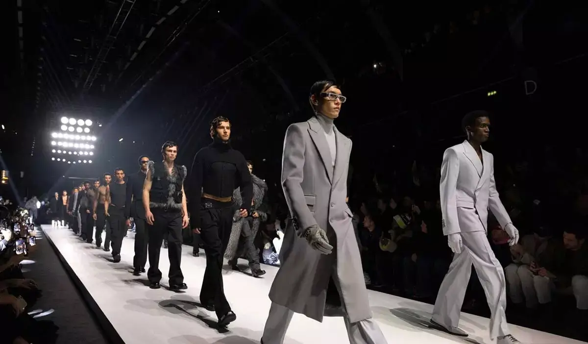 ۱۲ مدل ترند لباس پاییز و زمستانه مردانه ۲۰۲۳ 1 BLOGimg (4)